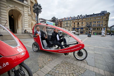 Velotaxi an der Oper Frankfurt © Thomas Dickhardt-Wagner