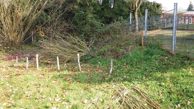 ein kleiner Zaun entsteht 