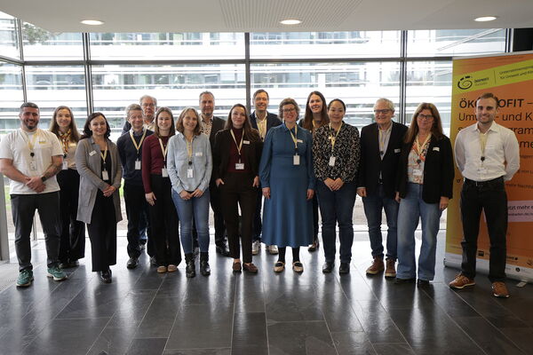 Gruppenbild Teilnehmerinnen und Teilnehmer des ÖKOPROFIT- Einsteigerprogramms+Klima.