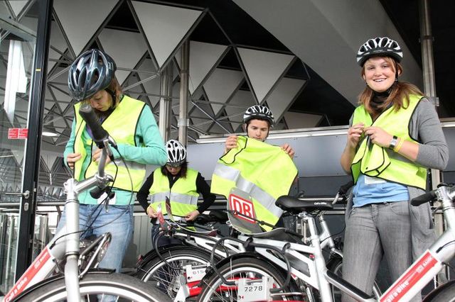 Radtour über das Flughafengelände