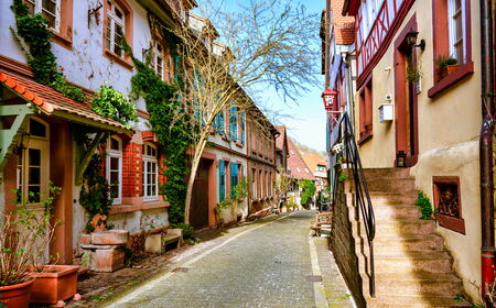 Gasse mit Fachwerkhäusern in Heppenheim