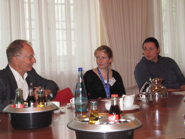 Jugendliche in der Staatskanzlei