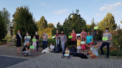 Weilbacher Kiesgruben: Die Umwelt-Kindergruppen des Naturschutzhauses setzen am Tag der ein Zeichen für weniger Müll © ifok GmbH