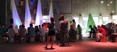 Umweltministerin Hinz eröffnet das Jugendforum in Kassel - © HMUKLV