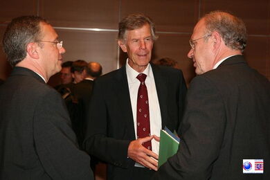 Im Gespräch nach der Sitzung