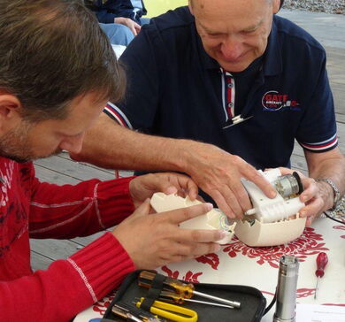 Kaputte Gegenstände werden selbst wieder repariert