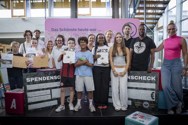 Die 1. Frankfurter Sportkleidertauschparty wurde veranstaltet von FAIRkickt